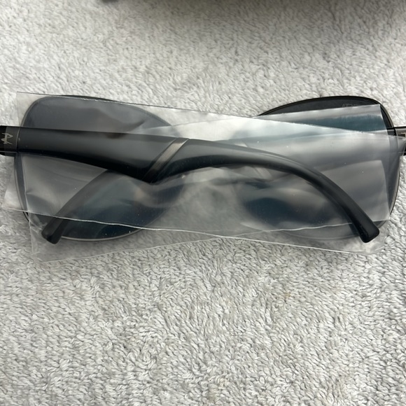 Invicta eyewear - Picture 2 of 3